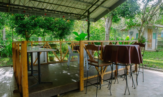 Tambunan Hotel | OYO 90037 The 7 Lodge Tambunan