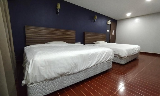 Bintulu Hotel | OYO 90248 Kapitan Inn