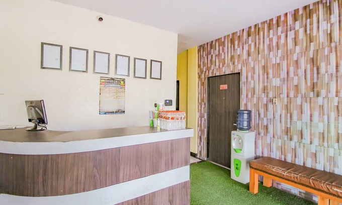 Medan Hotel | OYO 90259 Apollo Inn