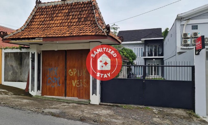 Bangunjiwo Hotel | OYO 90271 Puri Asri Family Homestay Syariah