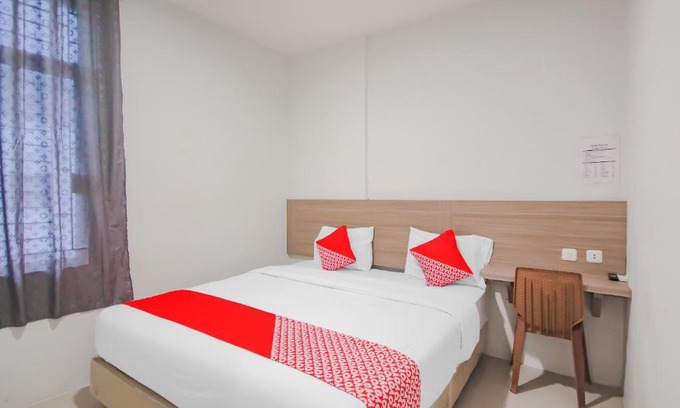 Medan Hotel | OYO 90306 Mmtc2 Guest House