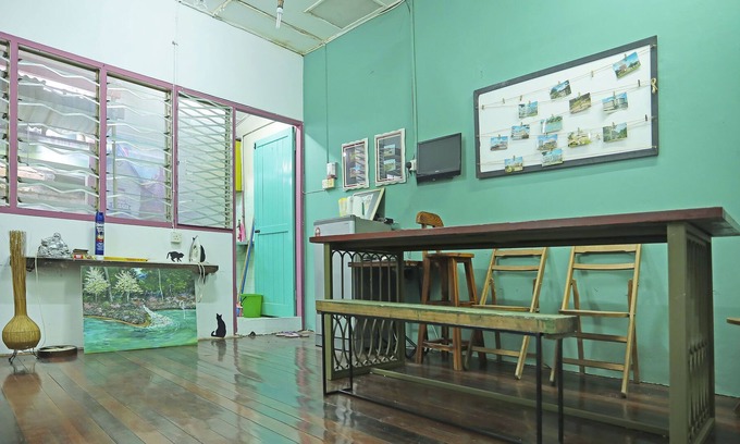 Kampung Lintang House | OYO 90571 Red Door Homestay