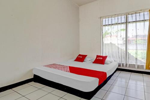 Cileunyi Hotel | OYO 90621 Pondok 23