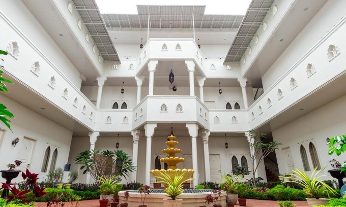Medan Hotel | OYO 90741 Grand Shaqilla