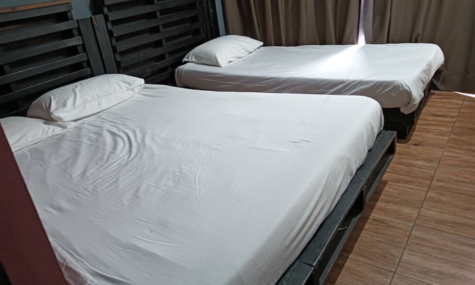Sibu Hotel | OYO 90863 Hi Inn 2