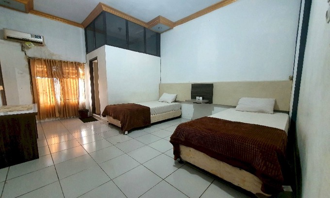 Sarolangun Hotel | OYO 91097 Hotel Atika