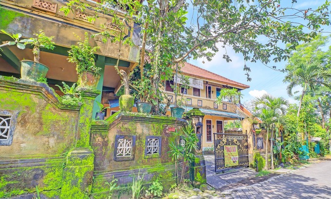 Mengwi Hotel | OYO 91235 Pondok Damu
