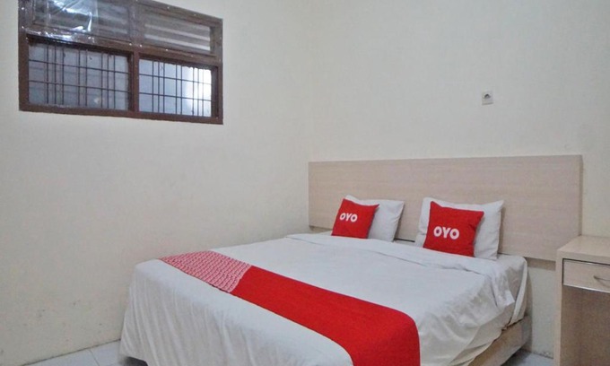 Medan Hotel | OYO 91776 Bina Family Homestay
