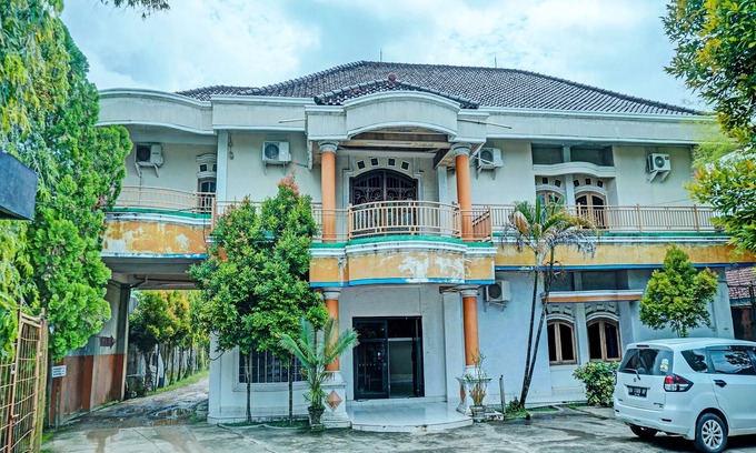Kayu Agung Hotel | OYO 92280 Hotel Romli