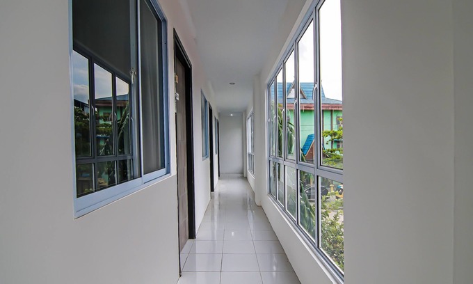 Pekanbaru Hotel | OYO 92300 Koala House