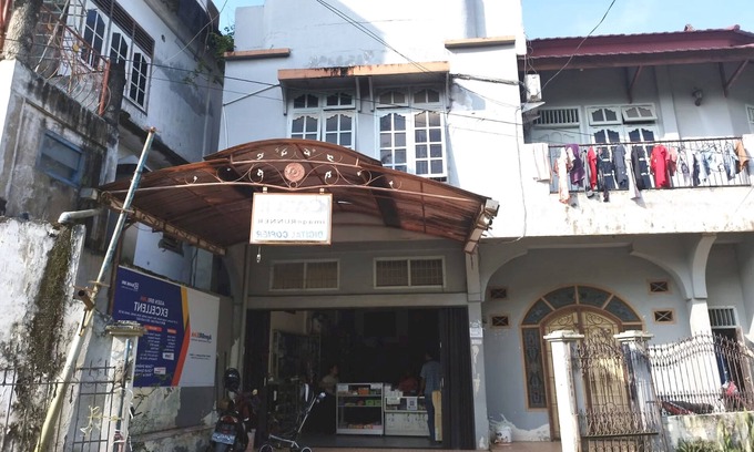Jambi Hotel | OYO 92561 Excellent Kost