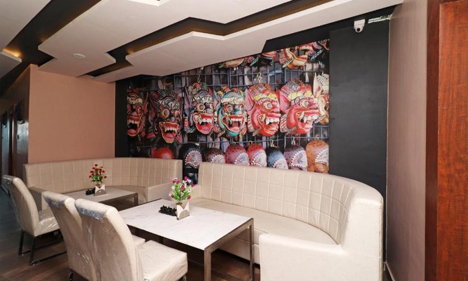Brahmapur Hotel | OYO Flagship 28645 Nirmalya Plaza