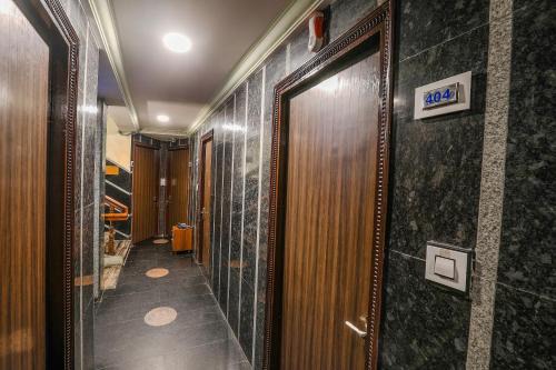 Vijayawada Hotel | OYO Flagship Hotel Sitara Grand
