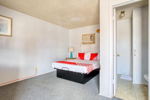 Breckenridge Hotel | OYO Hotel Breckenridge TX Hubbard Creek Lake