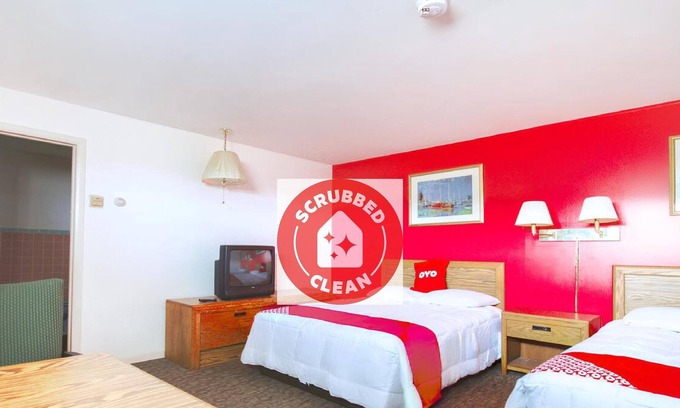 Dalton Hotel | OYO Hotel Dalton PA I-81