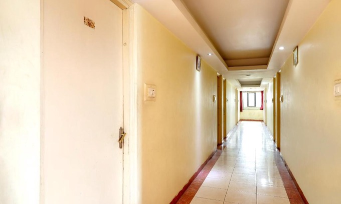 Shivpuri Hotel | OYO Hotel Tarun Residency