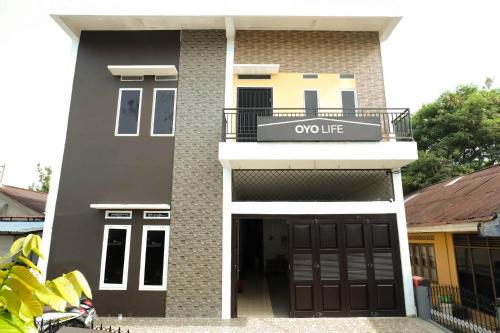 Pekanbaru Hotel | OYO Life 2507 Rooftop Homestay