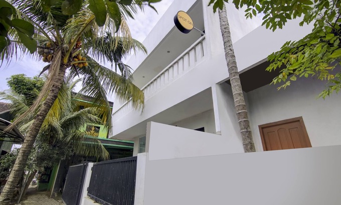 Tangerang Hotel | OYO Life 90152 Garuda Bima Residence Syariah