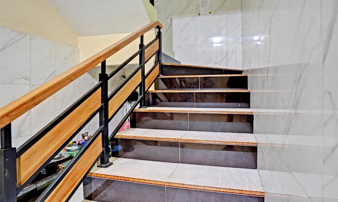 Sidoarjo Hotel | OYO Life 91884 Kost Kusuma Dewi Syariah