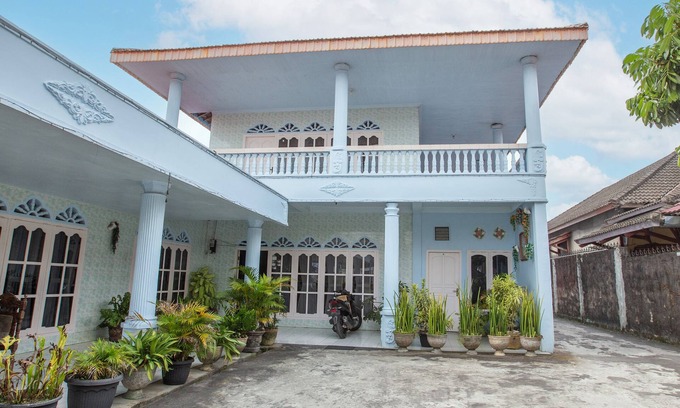 Kayu Agung Hotel | OYO Life 92803 Penginapan Purnama