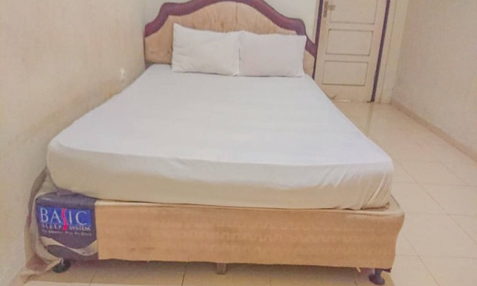 Bandar Lampung Hotel | OYO Life 93590 Penginapan Palapa 10 Syariah