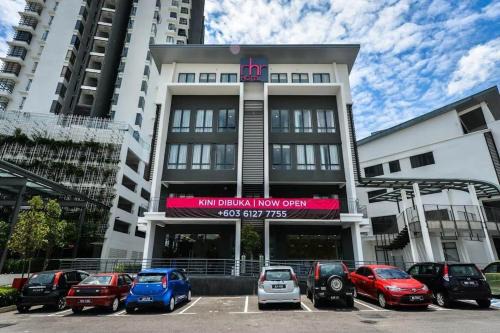Batu Caves Hotel | OYO Townhouse, Selayang formerly RHR Hotel