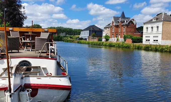 Thuin Boat Rental | Péniche Sir Lancelot