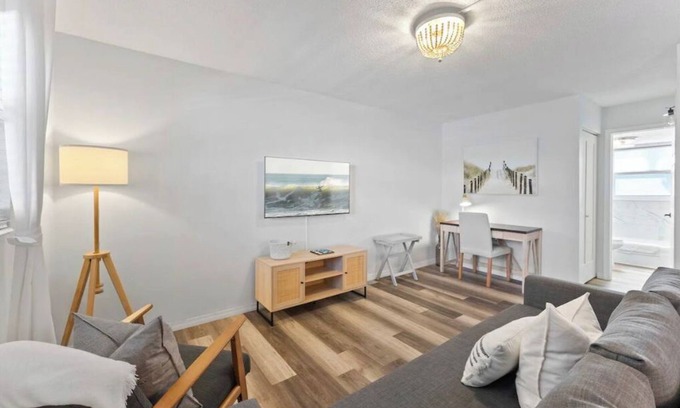 Cape Caneveral Beach Gardens Condo | Píkaro Cottage