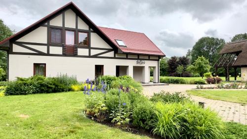 Laza House | Pērles