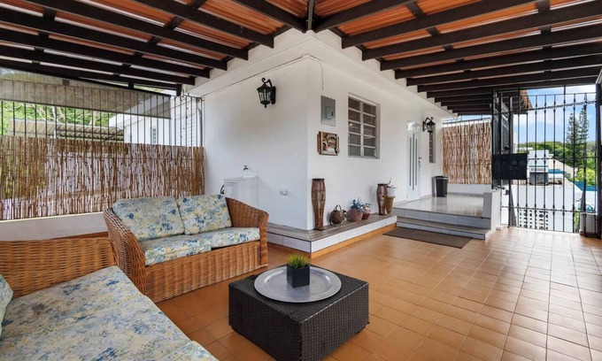 Puerto Nuevo House | Paceful Home in San Juan Near to the Airport
