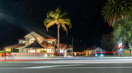 Whakatane Hotel | Pacific Coast Motor Lodge