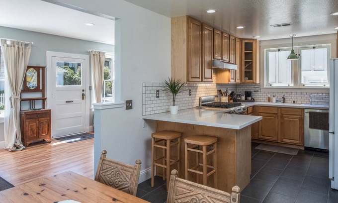 Pacific Grove House | Pacific Grove Willis House, Walk to Town and Beach