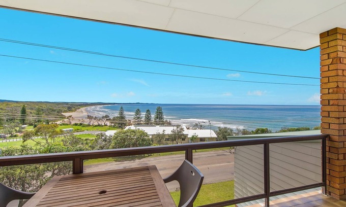 Bonny Hills House | Pacifica - 3 Bedroom holiday house in Bonny Hills