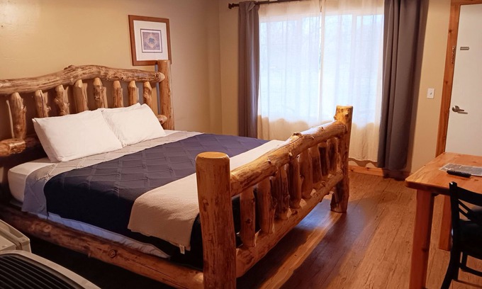 Marysvale Hotel | Paiute Trails Inn