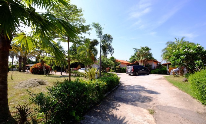 Phra Klang Thung Hotel | Paktraporn Resort