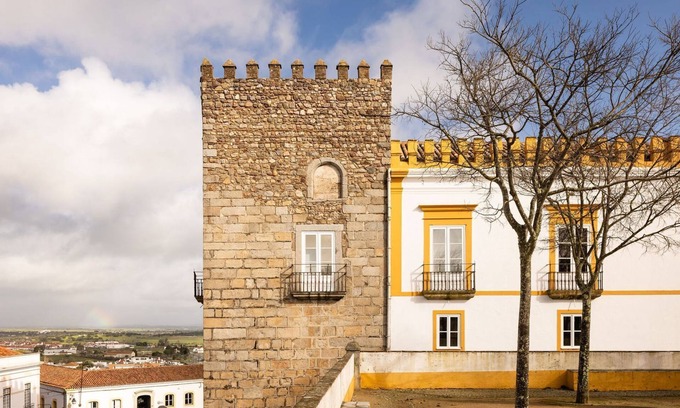 Evora Apartment | Palace Apartments I by LovelyStay