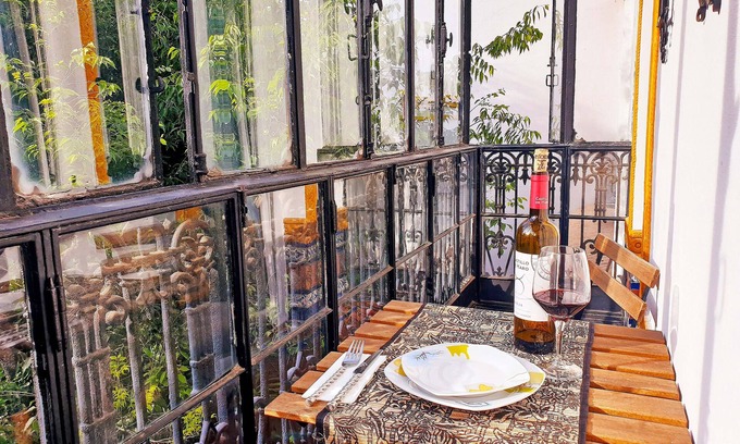 Alameda House | Palace House Hércules