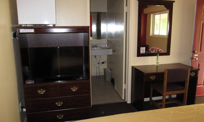 Saylorville Hotel | Palace Inn