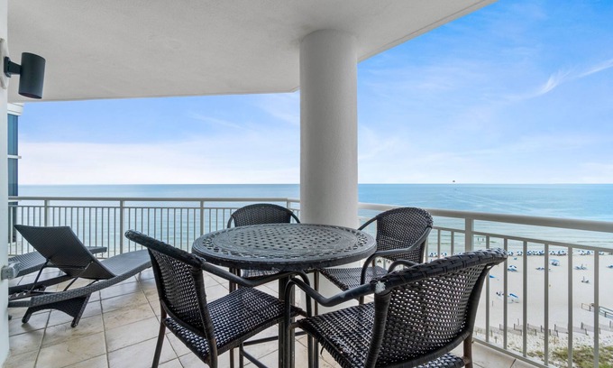 Ono Island Condo | Palacio 802: Beachfront | Private Balcony | Resort Amenities