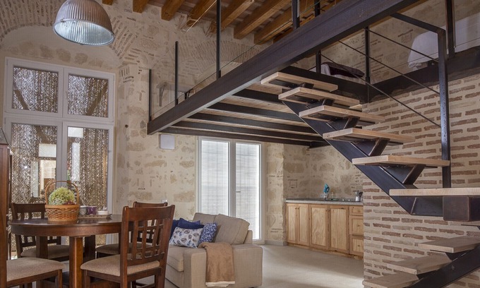El Puerto de Santa Maria Apartment | Palacio La Cruz 2C - Studio Apartment, Sleeps 5