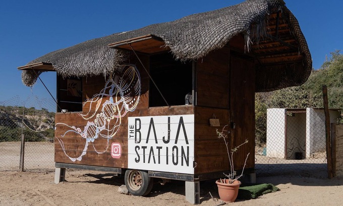 La Fortuna House | Palapa Hut with WiFi, steps from ocean & surfing in La Fortuna San Jose del Cabo