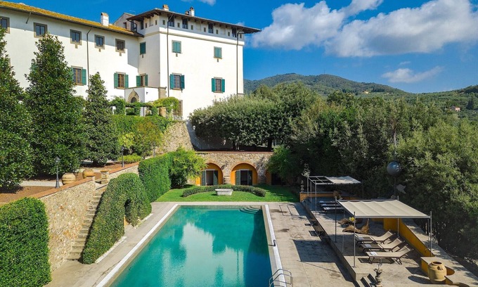 Montevettolini Villa | Palazzo Vettolini