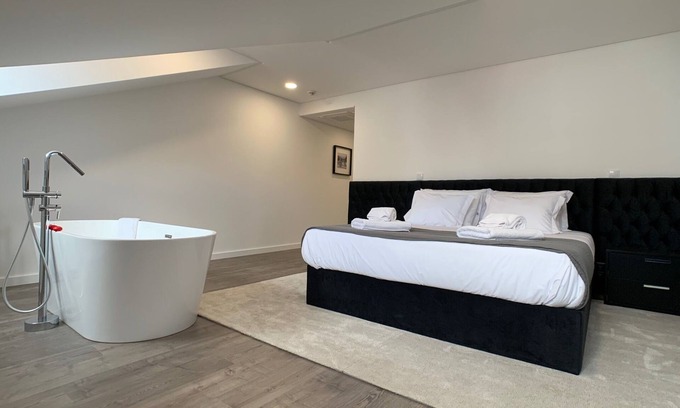 Braga Apartment | Palhotas Guest House - Suite Premium Bom Jesus