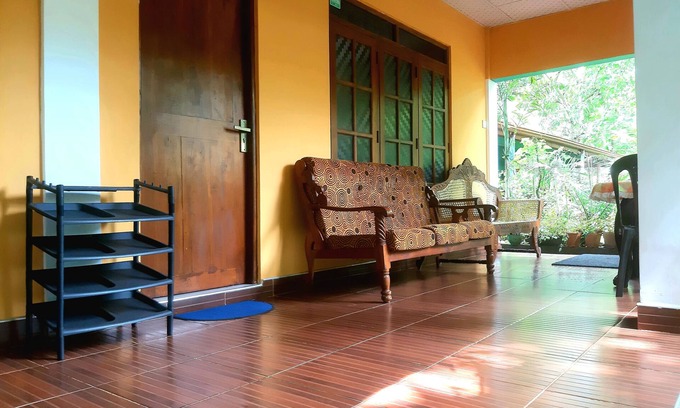 Sigiriya Bed & Breakfast | Palitha Home Stay