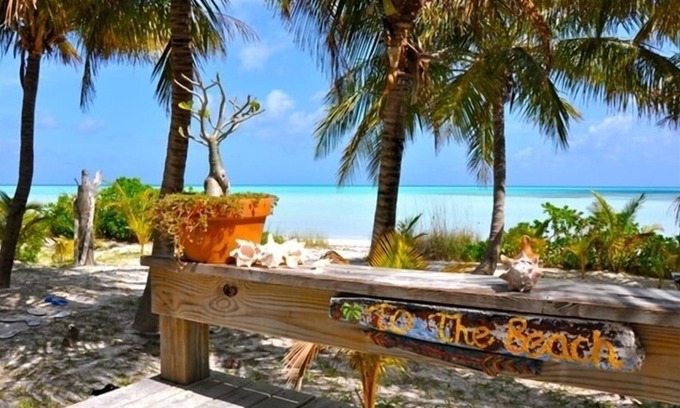 Spanish Wells House | Palm 22 - Beachfront Cottage with Spectacular Views/Beach