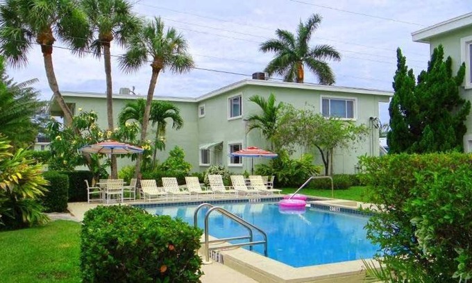 Ilexhurst Apartment | Palm Cay 9 House #54482
