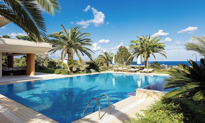 Rethymno Villa | Palm Hill Villa, Elite Heritage