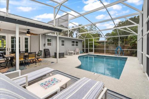 Cocoa Beach House | Palm Paradise