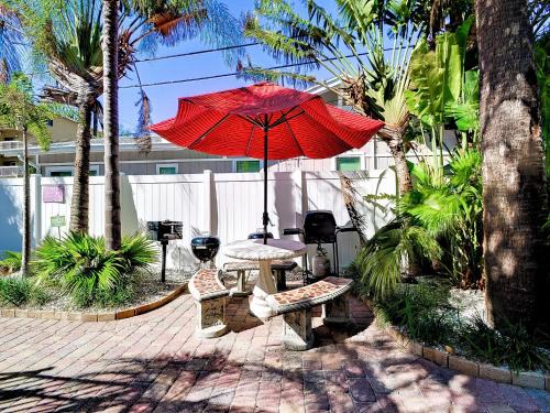 Clearwater Beach Apartment | Palm Place 3 - Buccaneer Palm Beach getaway 622