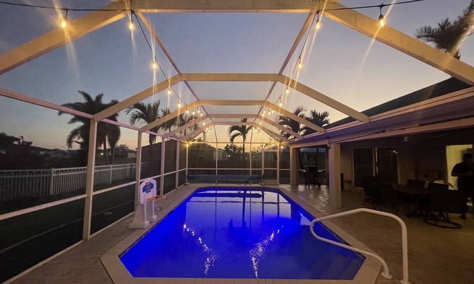 Jacarandas House | Palm Tree Place-Pool-Game area-Perfect for families and close to golf courses!